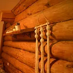 Lambievi Kolibi Dağ evi Khakhn'ovo