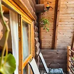 Dağ evi Lambievi Kolibi Khakhn'ovo
