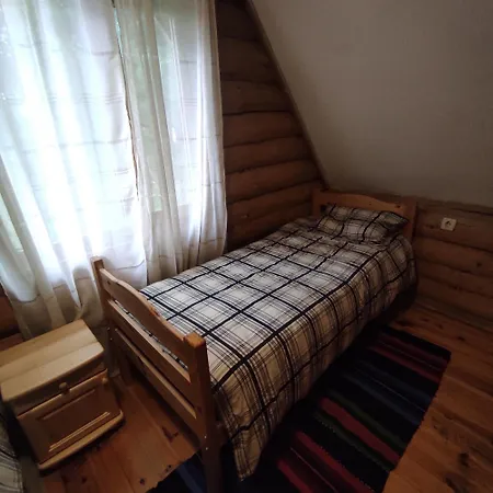 Lambievi Kolibi Chalet *