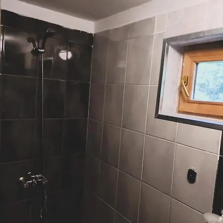 Alpesi faház Lambievi Kolibi