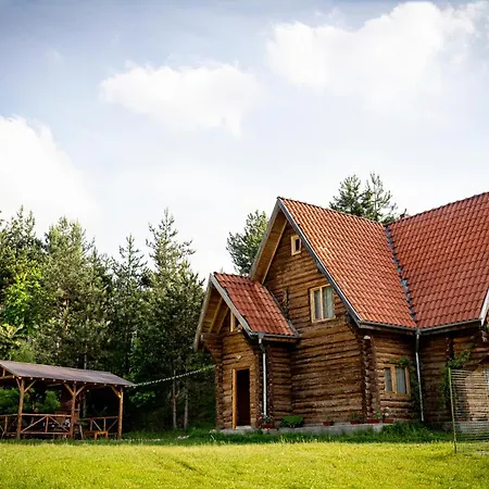 Lambievi Kolibi Dağ evi Khakhn'ovo