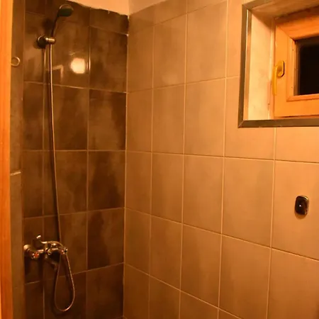 Alpesi faház Lambievi Kolibi *