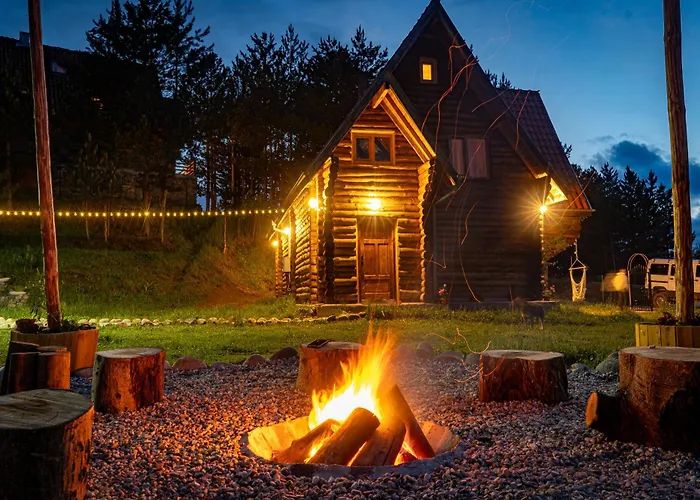 Dağ evi Lambievi Kolibi Khakhn'ovo