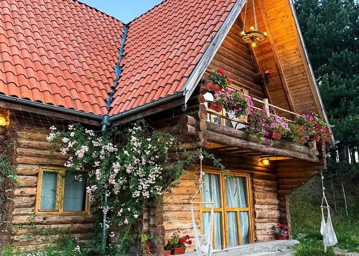 Dağ evi Lambievi Kolibi Khakhn'ovo